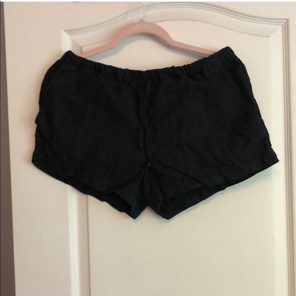 Aritzia TNA drawstring shorts